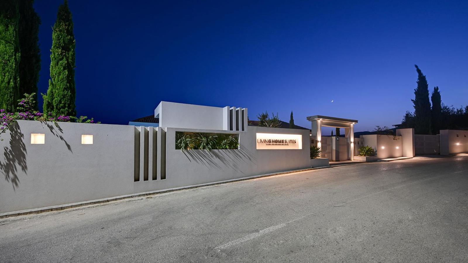 Livinghome Suites Parga Exteriér fotografie